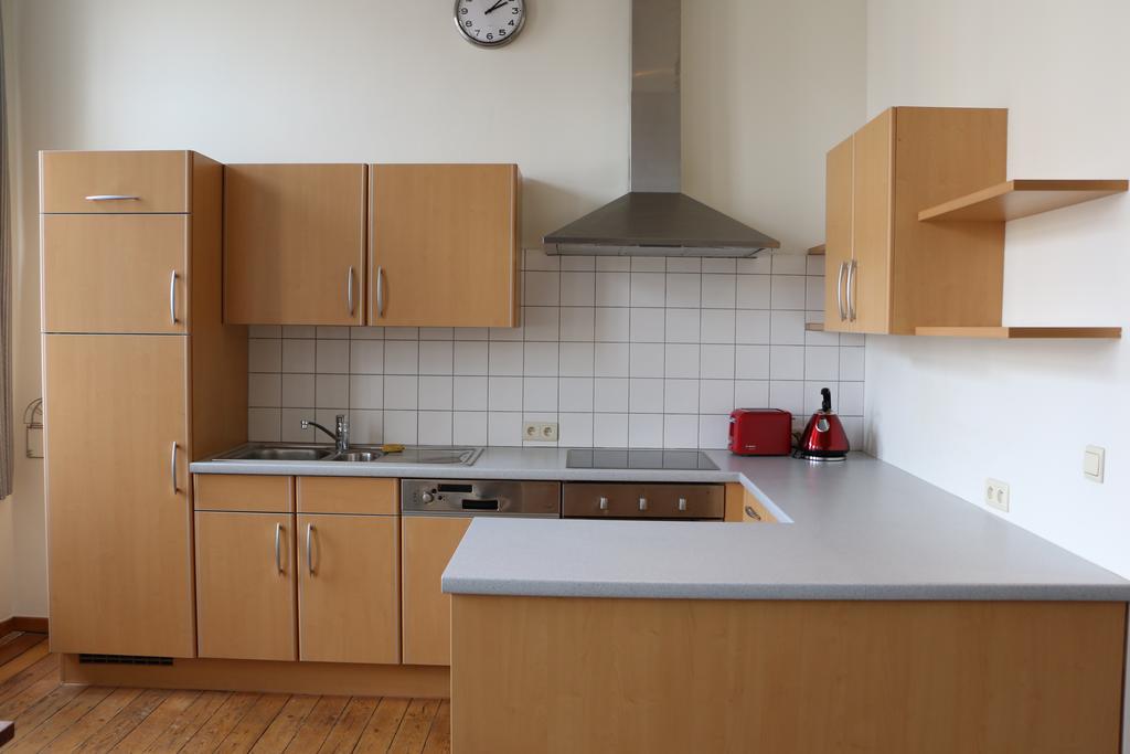 City Center Apartments Brasseurs Брюссель Номер фото